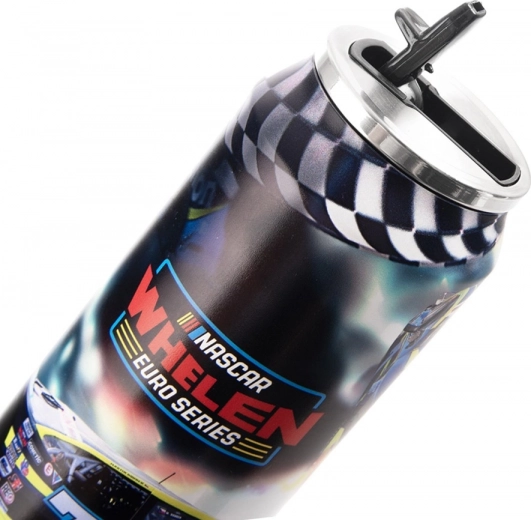 Udobno pitje zahvaljujoč preklopnemu ustniku in slamici