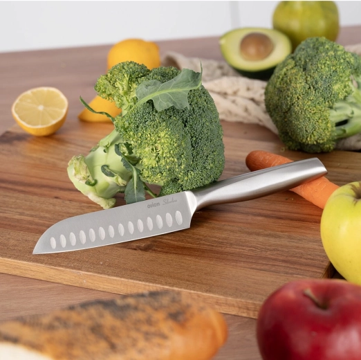 Santoku oblika za hitro in natančno rezanje