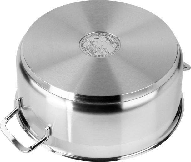 Združljivo z vsemi štedilniki, vključno z indukcijo