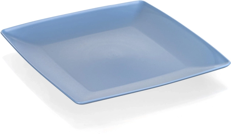 Odporen in lahek plast