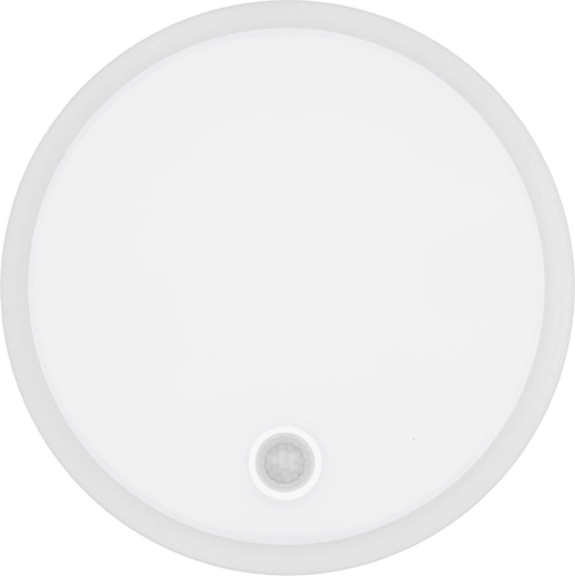 Automatic switch-on thanks to the PIR sensor