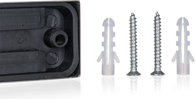 Preprosta stenska montaža