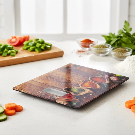 Steklena površina in tanko ohišje