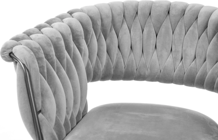 Mehek žamet in udobno oblazinjenje