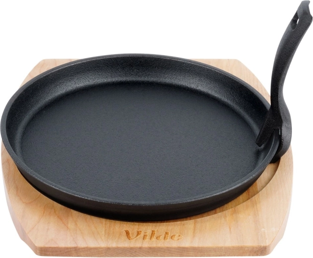 Enakomerno segrevanje in dolgo zadrževanje toplote