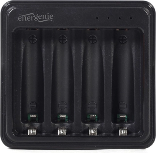 Polnjenje do 4 baterij hkrati