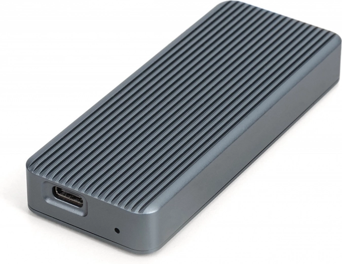 Aluminijasto ohišje USB‑C za SSD M.2 NVMe 20 Gb/s brez orodja