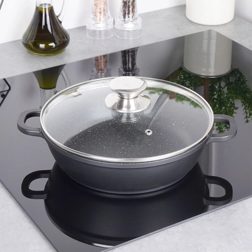 Stekleni pokrov z ventilom za popoln nadzor