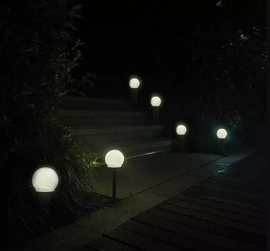 LED s senzorjem mraka