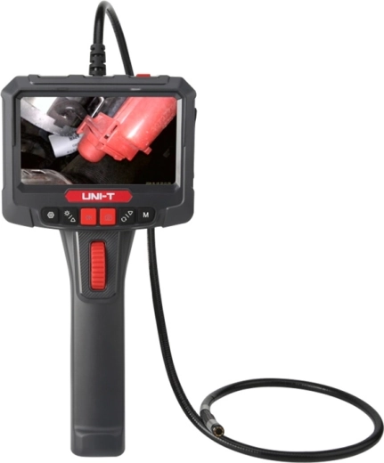 Full HD snemanje in velik 5" zaslon