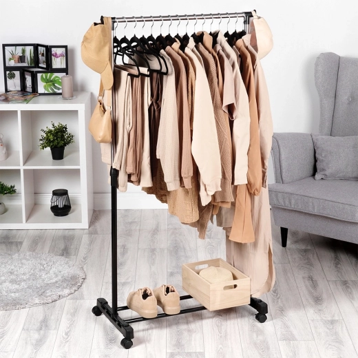 Spodnja polica za čevlje in dodatke