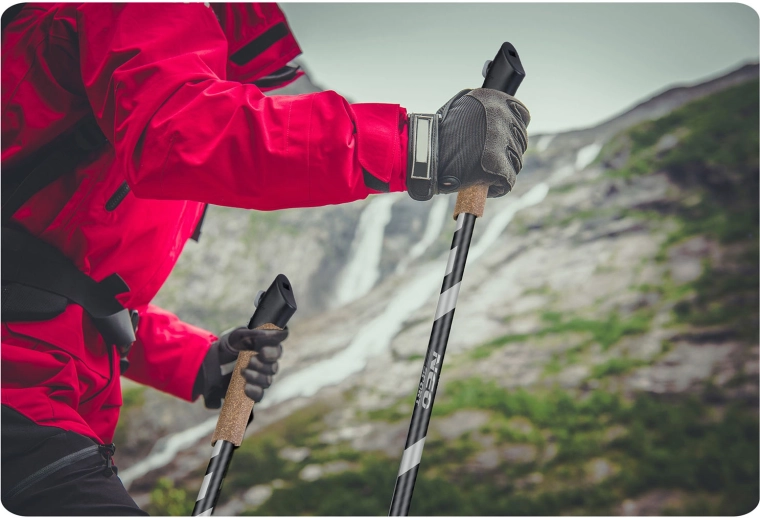 Nastavljiva dolžina 85–143 cm za vsak teren