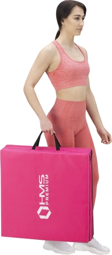 Udobno prenašanje zahvaljujoč integriranim ročajem