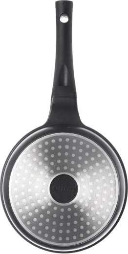 Združljiva z vsemi vrstami štedilnikov, vključno z indukcijo