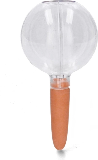 Nežno in enakomerno vlaženje prsti