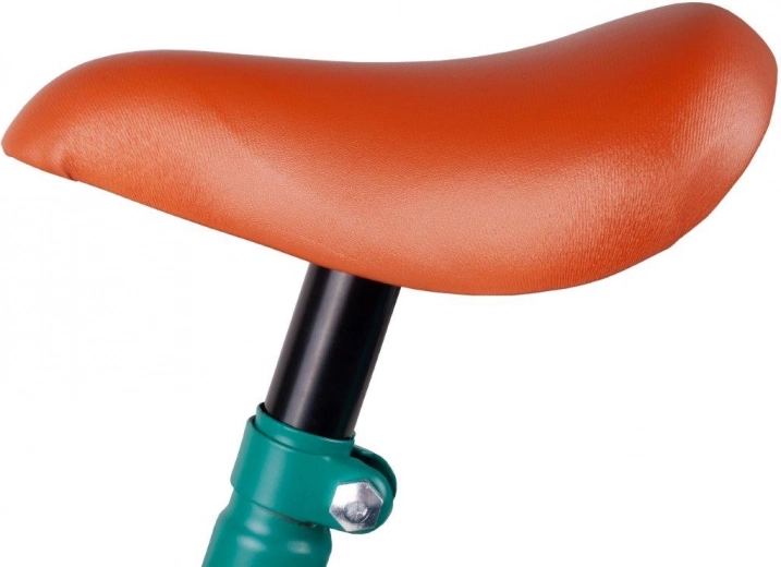 Maximum comfort: soft saddle and safe grips
