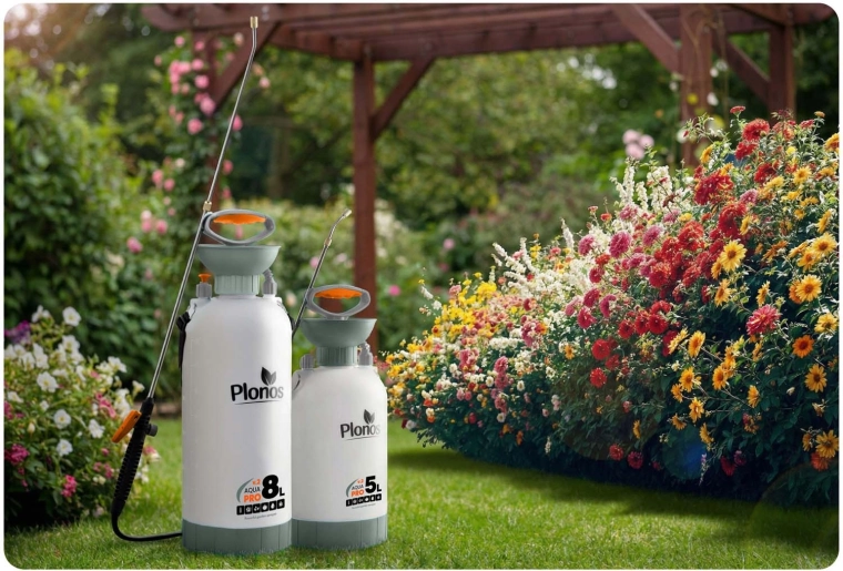 Velik volumen 8 l in enostavno polnjenje