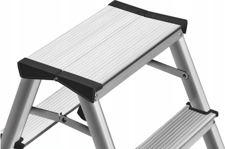 Široka delovna platforma in enostavno zlaganje