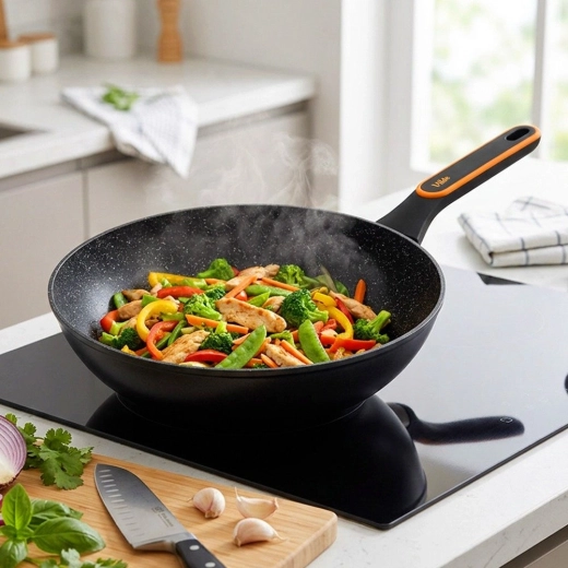Deep wok shape for stir-fry, meat and pasta