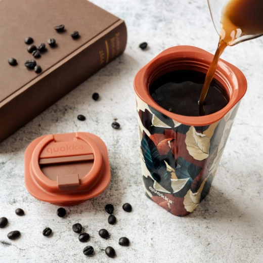 Double wall for longer drink temperature