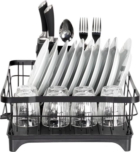 Čvrsta kovinska konstrukcija in velika kapaciteta