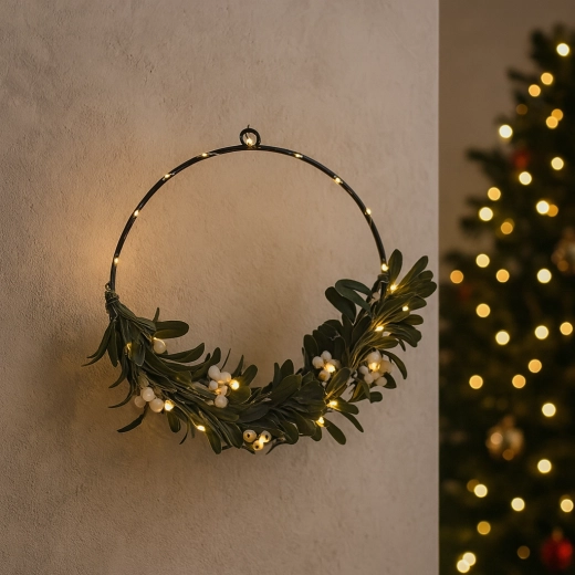 Topla LED osvetlitev za prijetno vzdušje