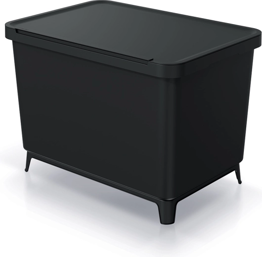 Stabilna konstrukcija z nogicami in možnostjo montaže na steno