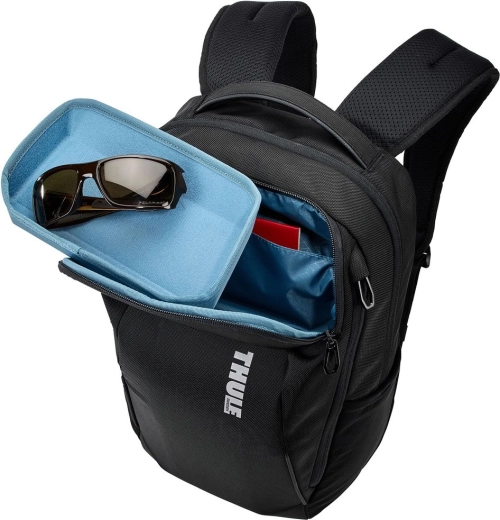 Hidden SafeZone pocket for valuables