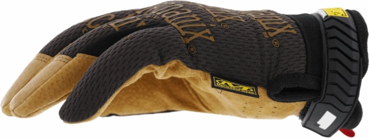 Ojačani šivi in konice prstov za boljši oprijem