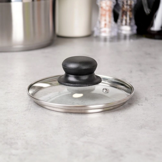 Odporna zasnova z nerjavnim robom