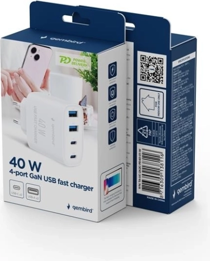 Fast charging up to 40 W (USB PD + QC 3.0)