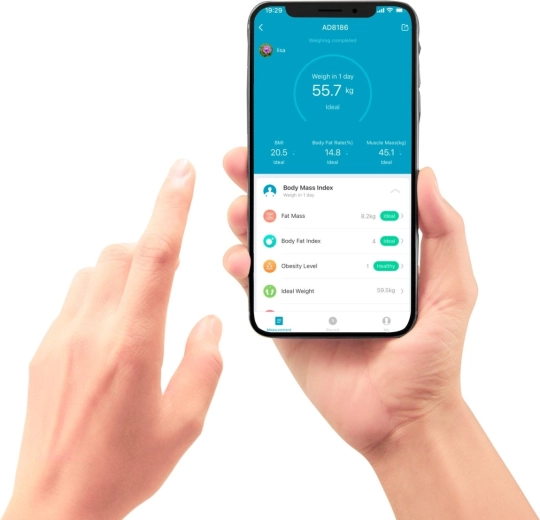 Povezava z aplikacijo Tuya Smart