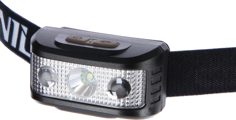 Svetilnost 180 lm in več načinov svetenja