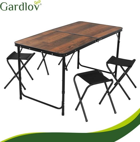 4 folding stools included
