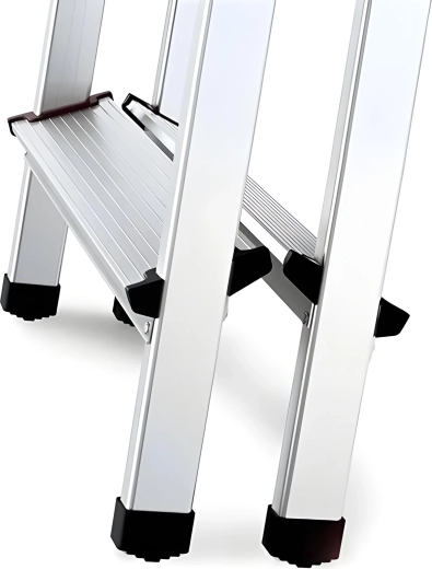 Varne protizdrsne stopnice