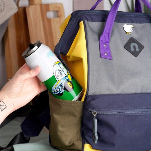 Tesnjen in pripravljen za na pot