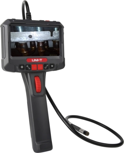 Full HD photo and video on a 5" display