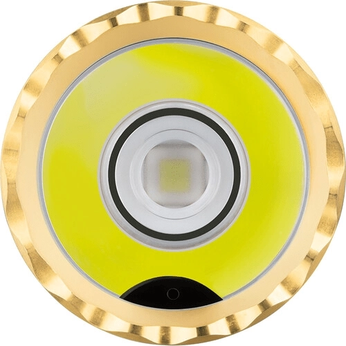 Do 2300 lm in domet 300 m