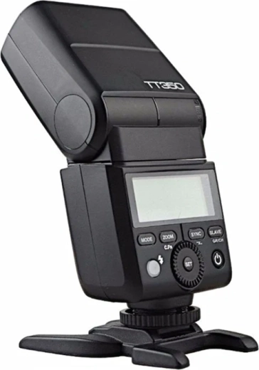 Compact flash ideal for Canon mirrorless cameras