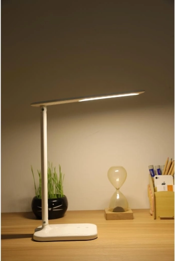 Adjustable lighting angle