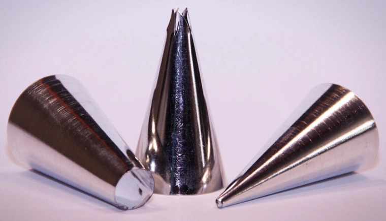 Komplet dekorirnih nastavkov 3 kosi, pocinkan pločevinast, mešanica oblik