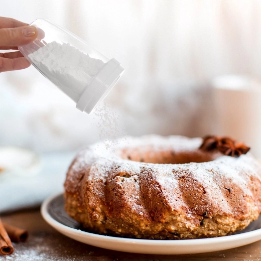 Preprosto dekoriranje neposredno nad sladicami