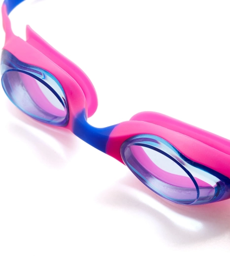 Clear view thanks to Anti‑Fog and UV protection