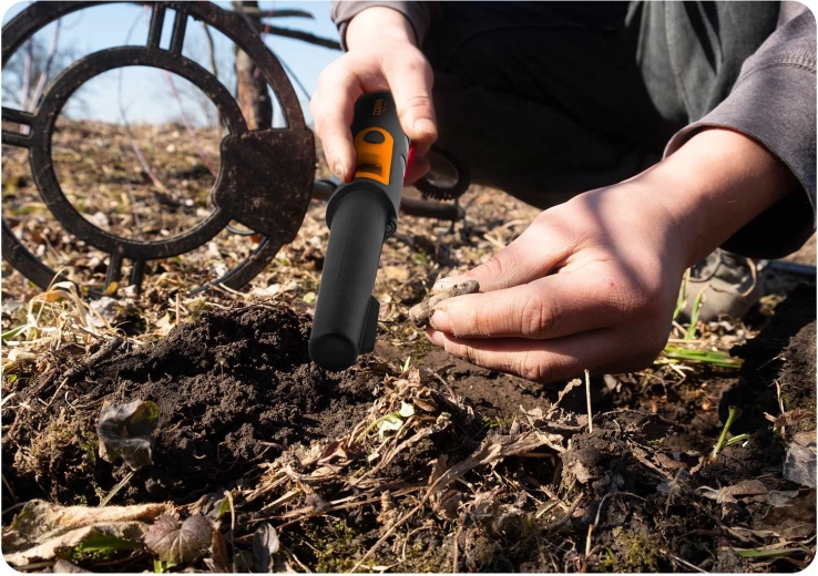 Vodotesnost IPX8 za iskanje v vodi in blatu