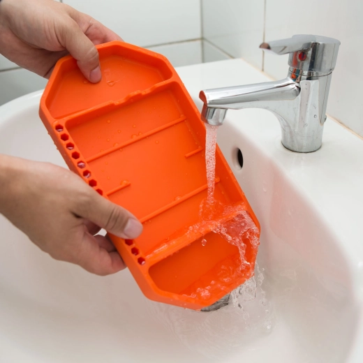 Flexible rubber and easy maintenance