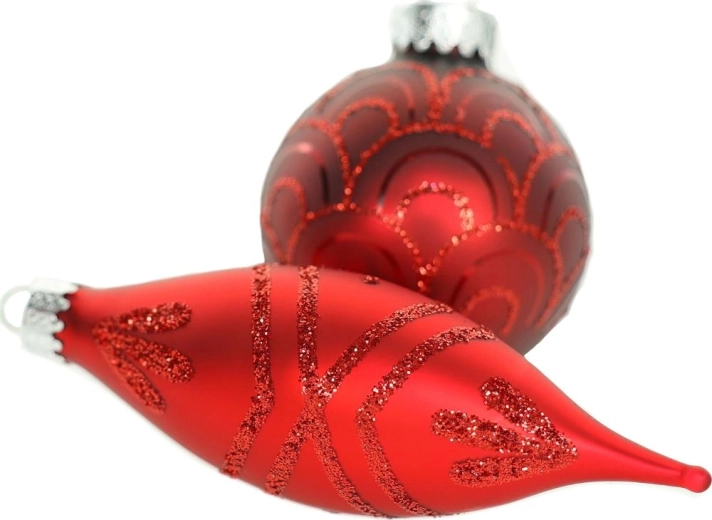 Baubles and a tree topper ornament