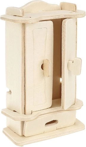Detailed workmanship and movable elements