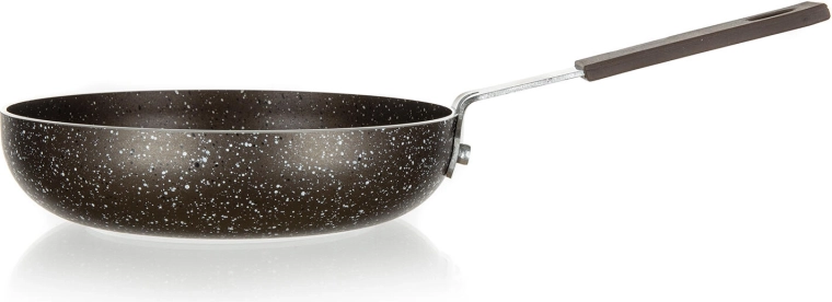 Hiter in enakomeren segrevanje zaradi aluminijastega ohišja