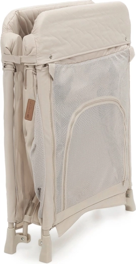 Sestavljeno in razstavljeno v nekaj sekundah