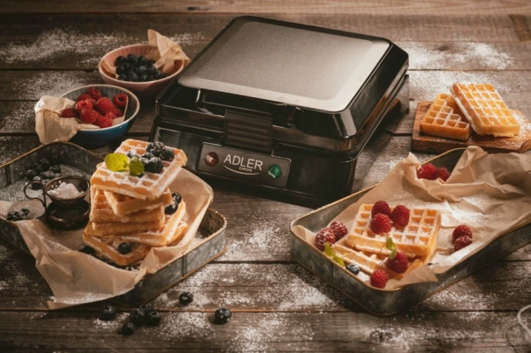 Moč 1500 W in neprijemljive plošče